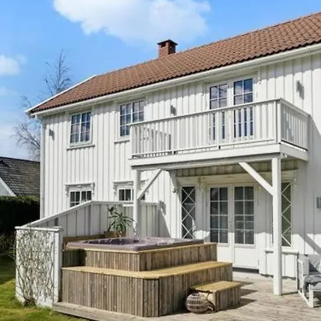 Sorlandsferie Naer Svaberg, Og Strender! Villa Kristiansand Exterior photo